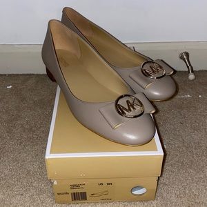 Michael Kors Flats